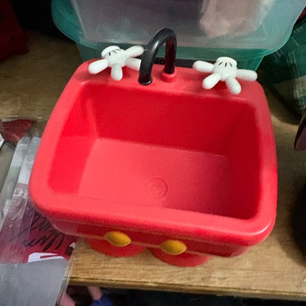 Disney Red Toy Sink with Faucet